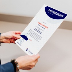 12-04d. Nuotolinis...